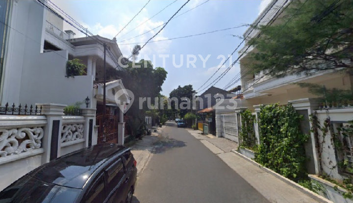 TEBET BARAT - RUMAH SIAP HUNI AKSES 2 MOBIL 2