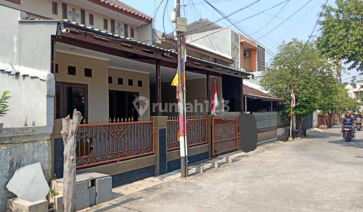 Rumah 2 lt bagus dgn harga 1,8 M di Jakasetia 2