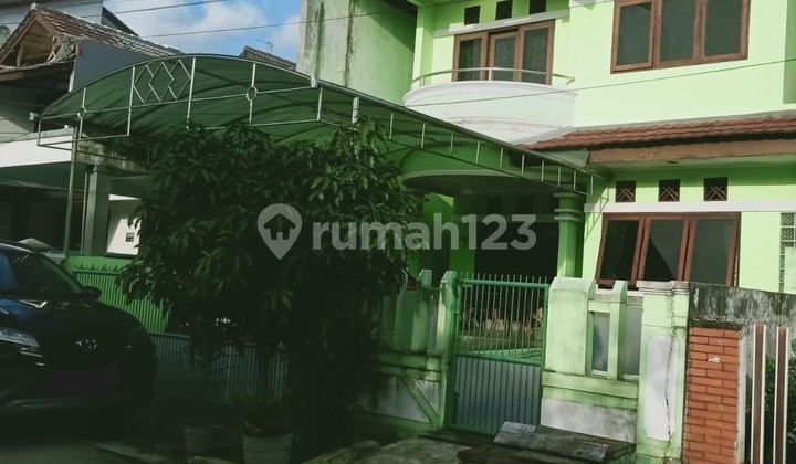 Rumah 2 LT Bagus Siap Huni di Samping Taman Galaxi