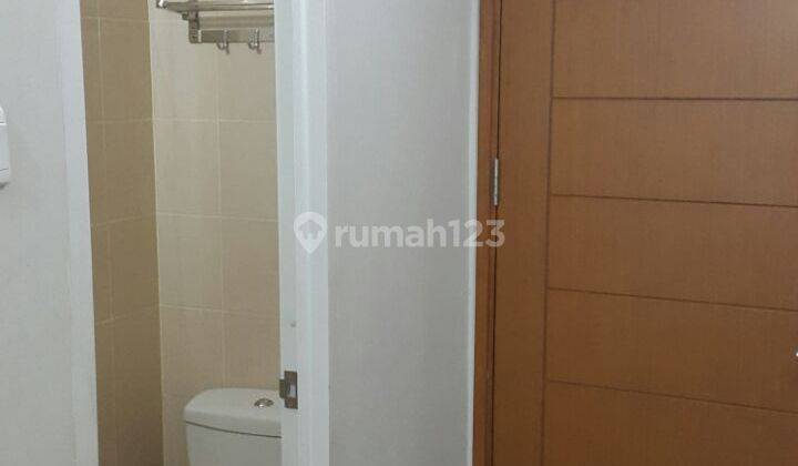 Apartemen type studio di lantai 10 6