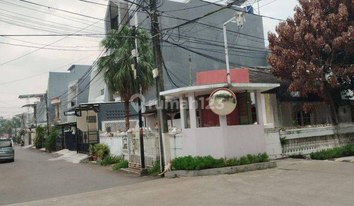 Dijual rumah tua (Hoek) Kopyor Barat hadap Timur/Selatan 2