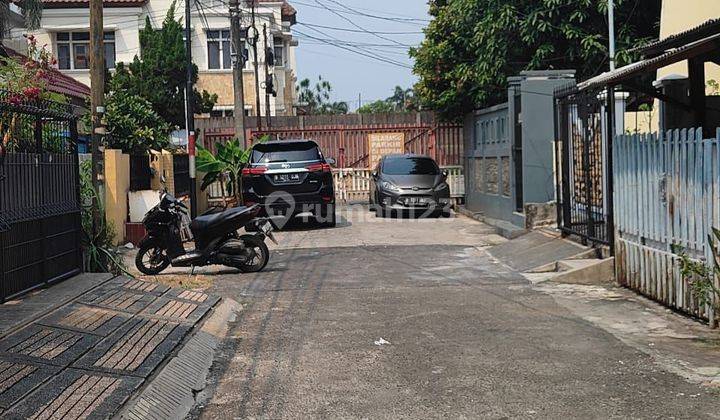 Rumah renovasi baru 2 lantai hadap Selatan 2