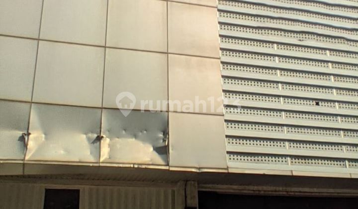 Green pramuka apt. Tower Scarlet lt 12 (atas Mall) 