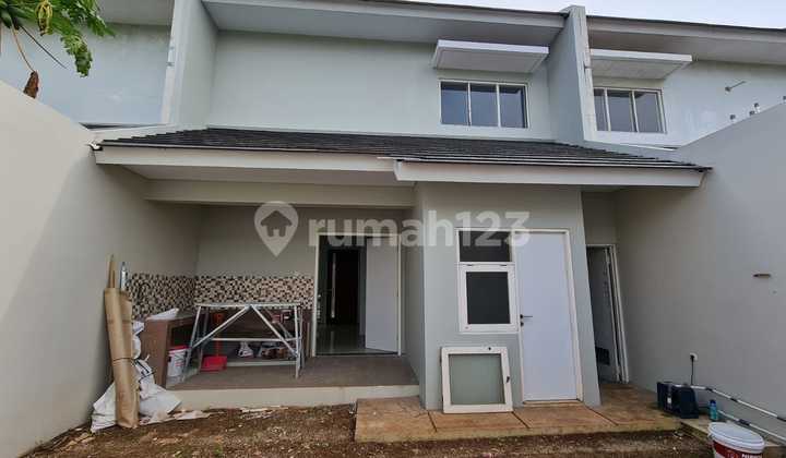 Dijual Rumah Baru 2 Lantai Hadap Timur