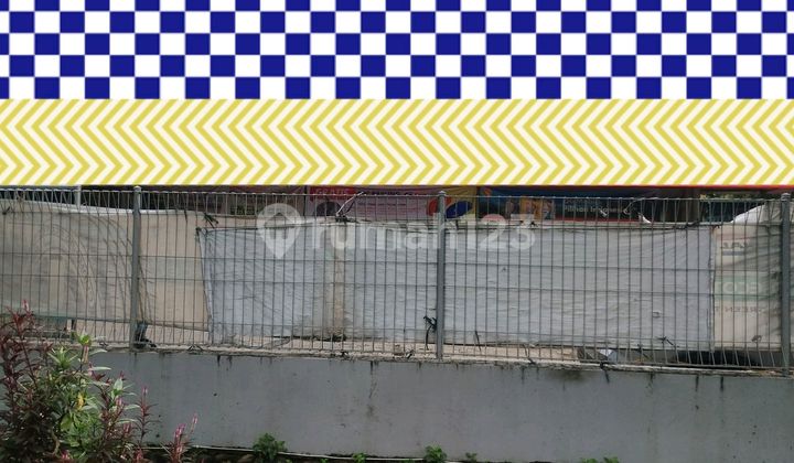 Business Space on Main Road Facing South Business Space on Main Road Facing South