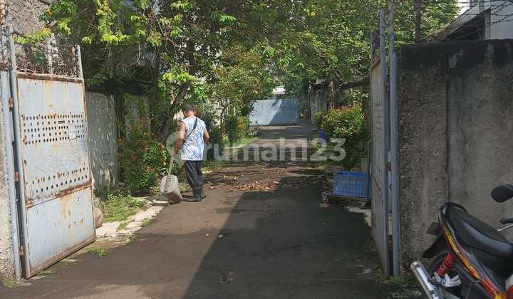 Dijual Ruang Usaha dan Bangunan Pondok Bambu Dijual Ruang Usaha dan Bangunan Pondok Bambu