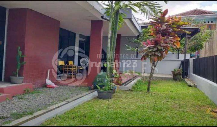 Rumah Exclusive Lingkungan Asri Dan Tenang Daerah Sayap Dago Bandung Dijual 2