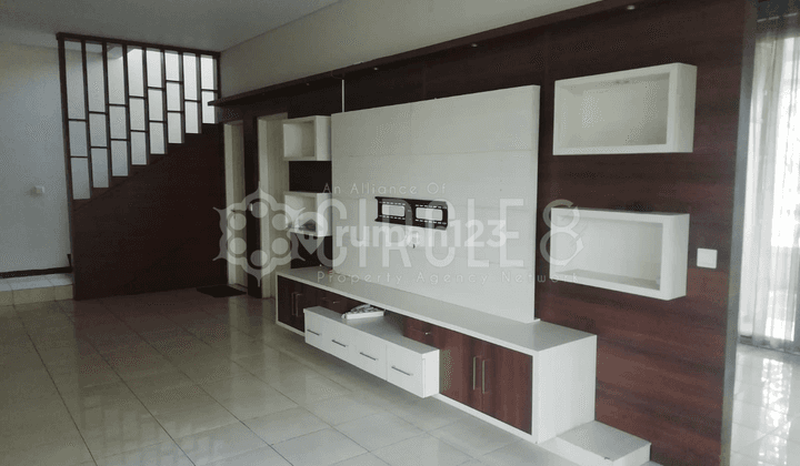 Rumah Semi Furnish Kawasan Elite Di Kota Baru Parahyangan 1