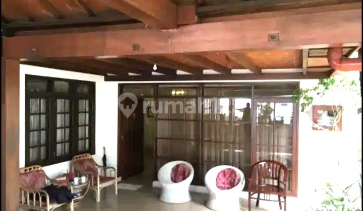 Asri House, an elite residence in Dago Hill, Bandung. 2