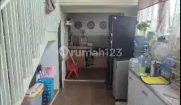 Rumah menarik dan asri di Taman Melati, Pasir Impun, Bandung 2