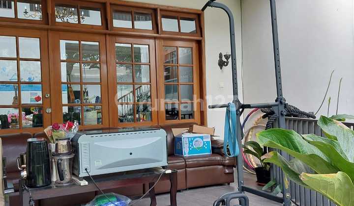 Rumah nyaman di jalan Raya Sutami, bisa untuk usaha 2