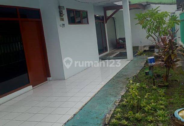 Rumah Ideal di pusat kota Lumajang 5