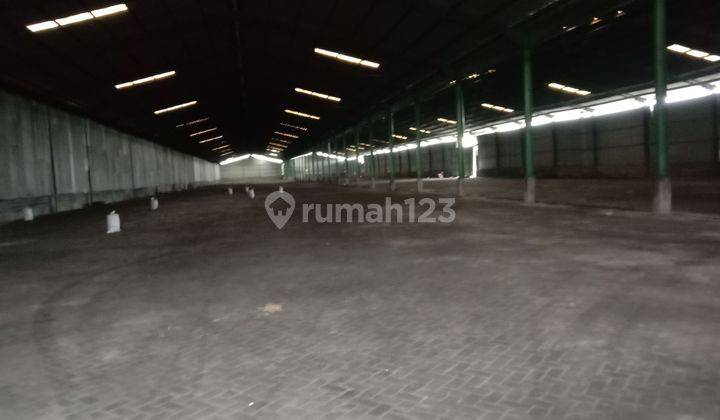 Disewakan gudang di greges Margomulyo Surabaya Jawa timur 1