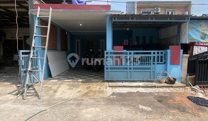Jual Bu Rumah di Vila Rizki Ilhami. Rumah 2 Lantai. Vila Rizki Ilhami