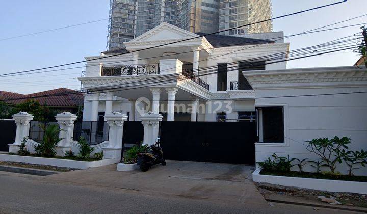 Rumah Mewah Gaya American Classic Lokasi Dekat Pinggir Jalan Legok 3