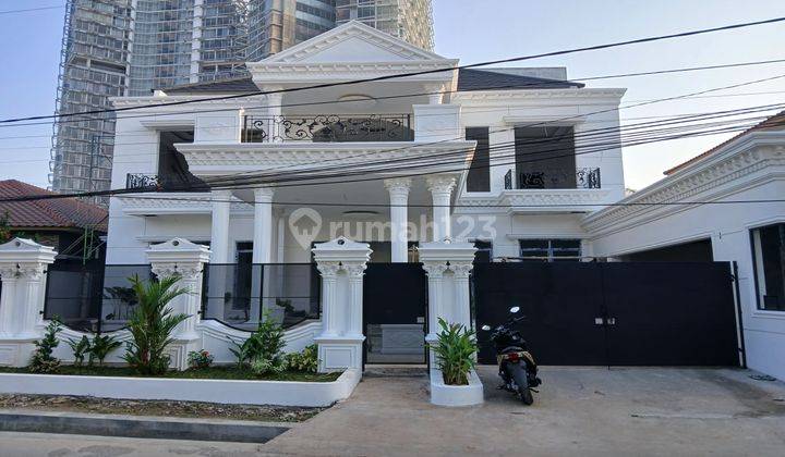 Rumah Mewah Gaya American Classic Lokasi Dekat Pinggir Jalan Legok 1