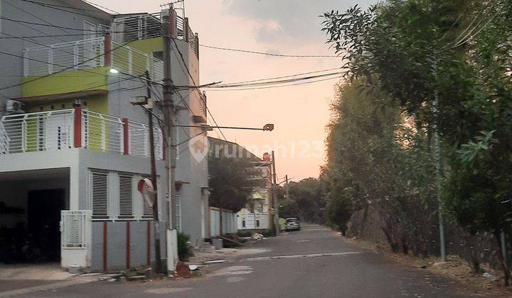 Rumah Bagus 1 Lantai Dekat Gadin Serpong. Depan Taman Bermain Di Vila Rizki Ilhami 2