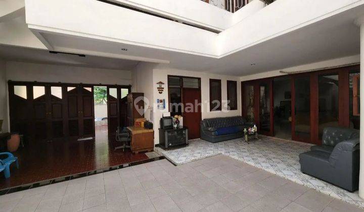 Rumah Manyar Kertoadi 1