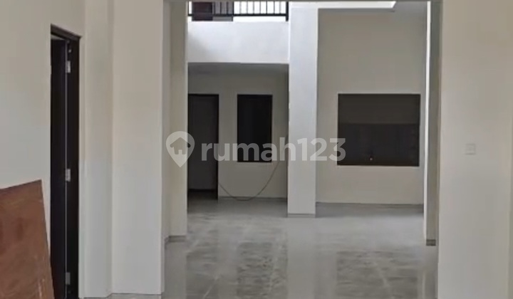 Ngagel Jaya Tengah House