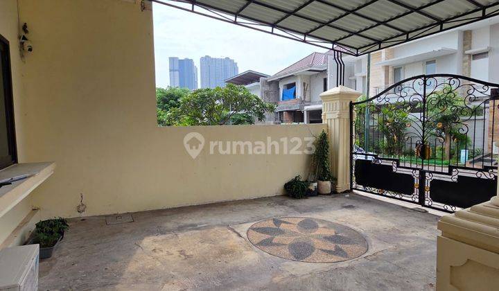 Rumah Villa Royal 2