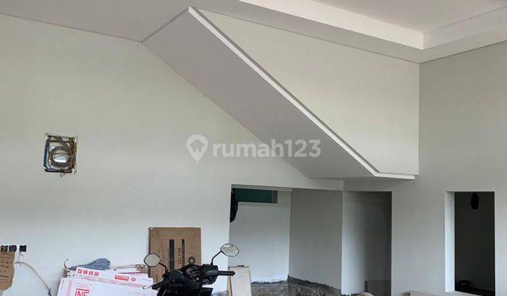 Rumah Mewah Cluster Scarlet The Spring Gading Serpong, Tangerang 18