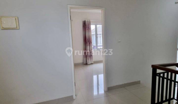 Rumah 2 Lantai Bagus Semi Furnished di Gading Serpong, Tangerang 4