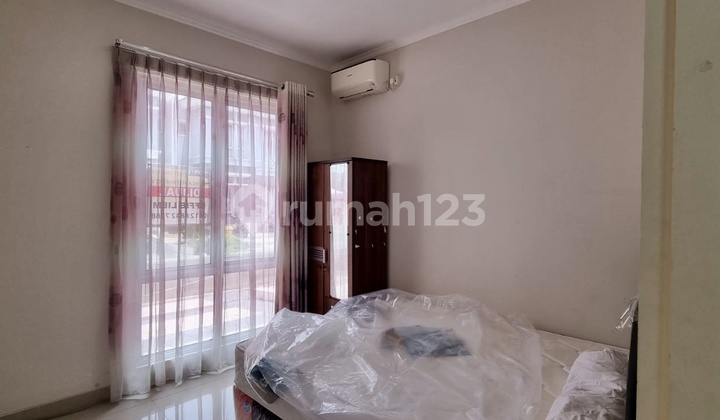 Rumah 2 Lantai Bagus Semi Furnished di Gading Serpong, Tangerang 12
