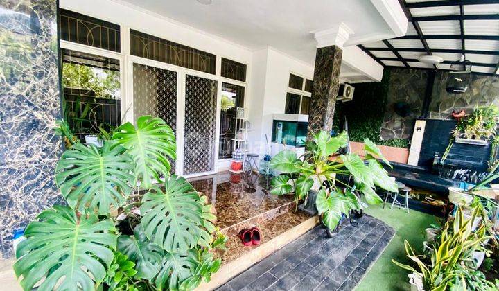 Dijual Cepat Rumah Mewah Dengan Kolam Renang Pribadi di Modernland 8
