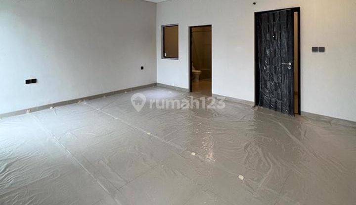 Rumah Bagus Ada Kolam Renang Sektor 1g Gading Serpong Tangerang 2