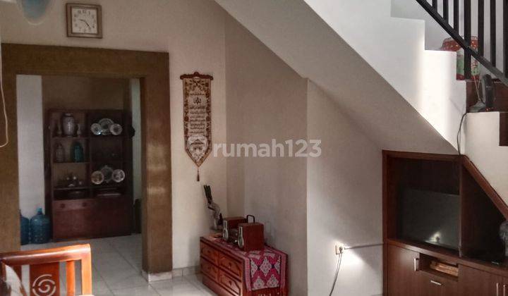 Rumah 2 Lantai Rapih Siap Huni Di Perum 3 Karawaci, Tangerang 2