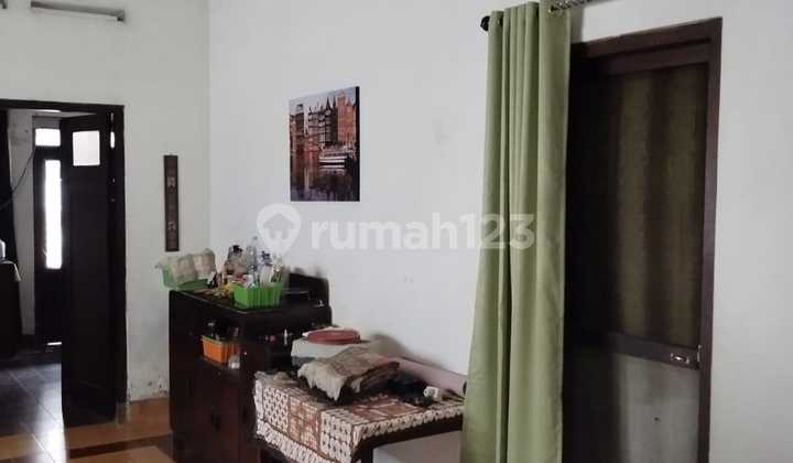 Rumah Tua Taman Amir Hamzah Pegangsaan Menteng Jakarta Pusat Rumah Tua Taman Amir Hamzah Pegangsaan Menteng Jakarta Pusat