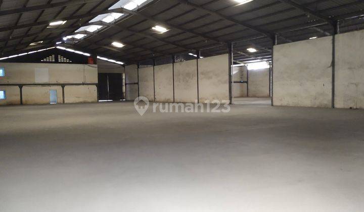 Gudang Siap Pakai Bisa industri lokasi strategis dekat bbrp pintu tol 9