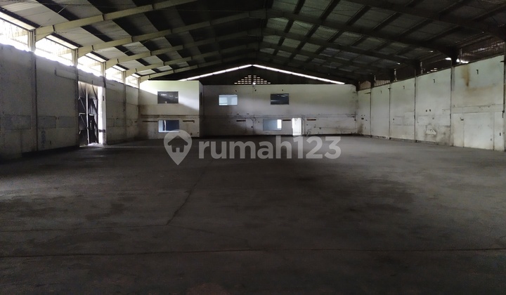 Gudang Siap Pakai Bisa industri lokasi strategis dekat bbrp pintu tol 10