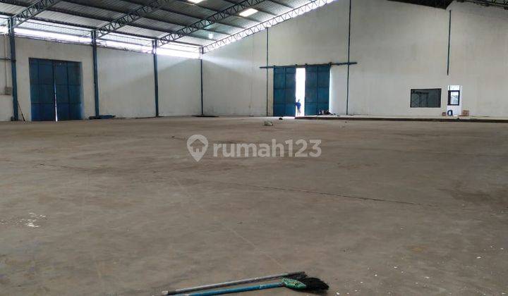 Gudang siap pakai 4