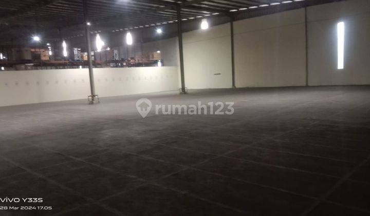 Gudang strategis siap pakai dengan loading dock di Pulo gadung Jakarta timur 1