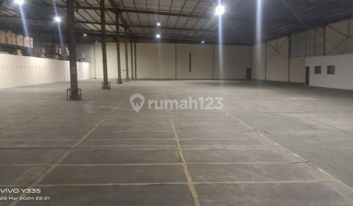 Gudang strategis siap pakai dengan loading dock di Pulo gadung Jakarta timur 2