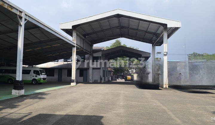 Warehouse & Open Yard Can Be Used For Workshop + Car Pool Warehouse & Open Yard Can Be Used For Workshop + Car Pool