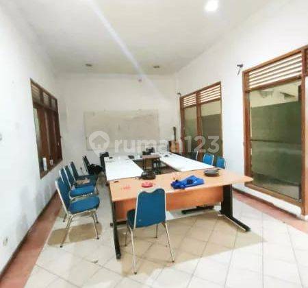 Rumah murah bekas kantor di Mampang Jakarta  5