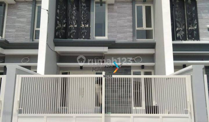 Rumah Tengah Kota Sby Timur di Komplek Elit Wisma Mukti  1