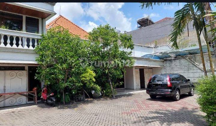 Rumah Sudah Renovasi Unfurnished SHM di Raya Dipenegoro , Surabaya 1