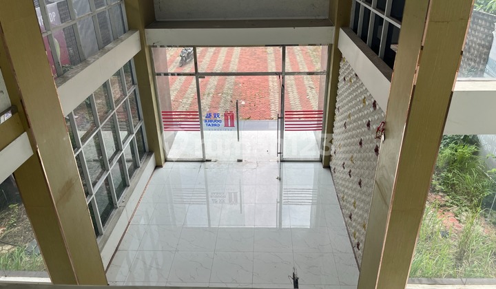 Perkantoran 2 Lantai di Karawaci, Tangerang 650 M Bagus SHM 9