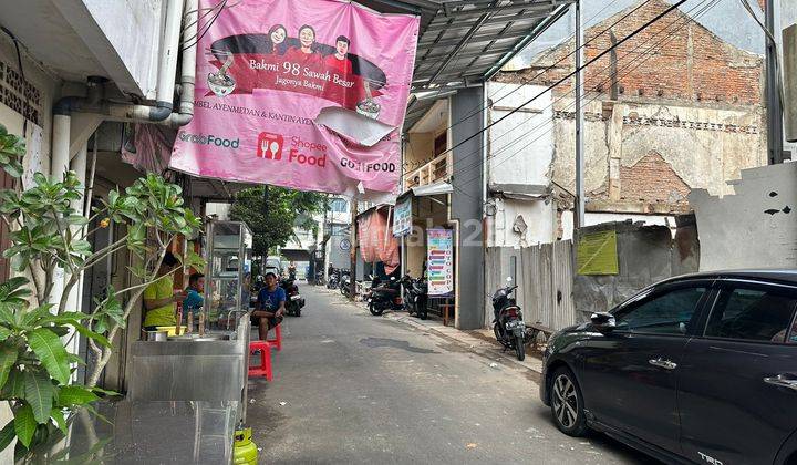 Rumah 2 Lantai Sedang Renov SHM di Mangga Besar, Jakarta Pusat 2