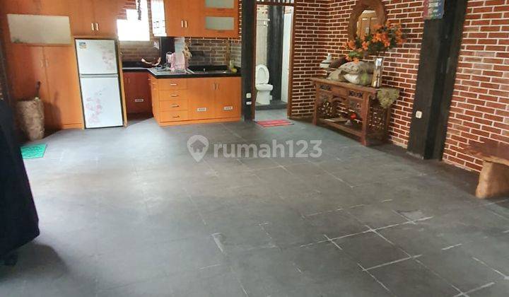 Rumah Villa 2lt Bagus Furnish di Meruya Utara, Jakarta Barat Dki 2