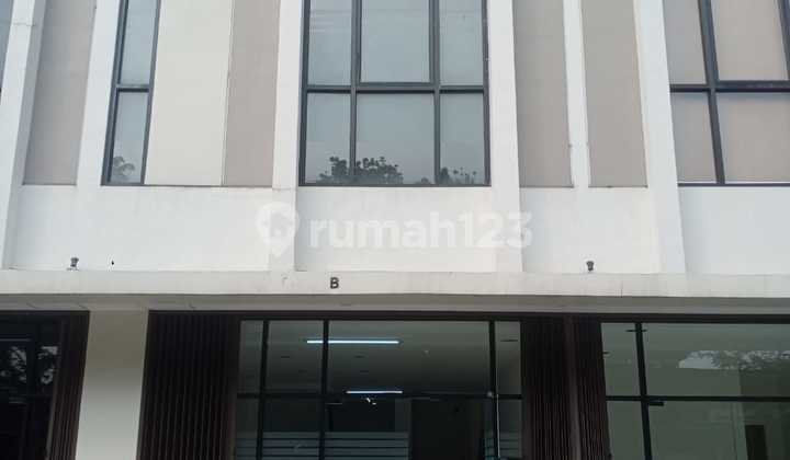 Ruko Bagus 270 m2 SHM Jalan Panjang, Jakarta Barat 1