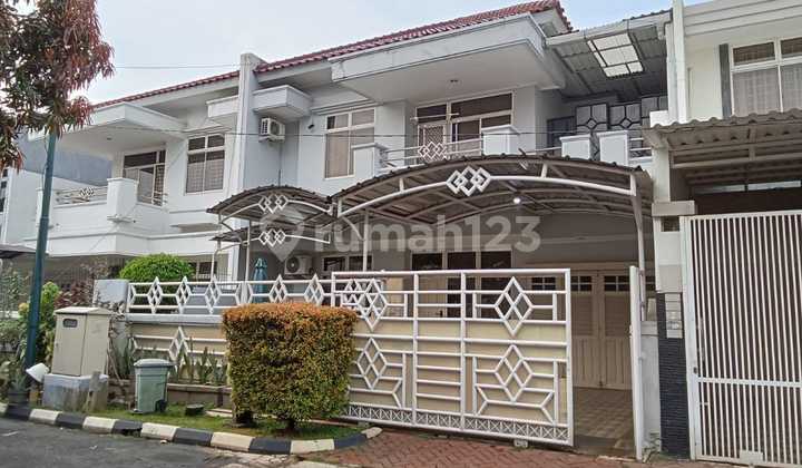 Rumah Bagus 2 lt Furnished SHM Modernland, Tangerang