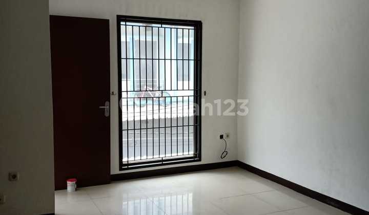 Rumah, 3 LT SHM, Bebas Banjir Greenville Tanjung Duren Jakarta Rumah, 3 LT SHM, Bebas Banjir Greenville Tanjung Duren Jakarta