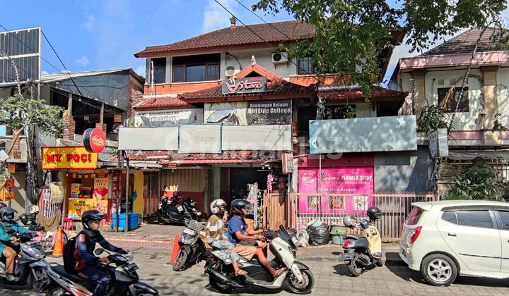 Ruko Dijual Lantai 3 Furnished Ex Mini Market dan Bimbel Berada di Pusat Bisnis dan Perdagangan di Jl. Kamboja Denpasar, Lahan Parkir Luas, Lalu Lintas Ramai, Sangat Cocok untuk Berbagai Bisnis Usaha Perkantoran, Perdangan & Jasa, 1 Menit Dari Pasar Krene