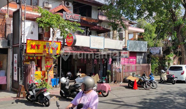 3-Story Shop House Furnished, Former Mini Market and Tutoring Center Located in Business and Trade Center on Jl. Kamboja Denpasar, Spacious Parking Area, Busy Traffic, Highly Suitable for Various Office, Trading & Service Businesses, 1 Minute from Kreneng Market, 10 2