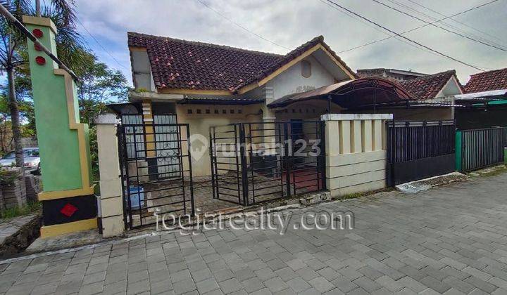 Rumah Dijual Godean Dekat Polsek Godean 3