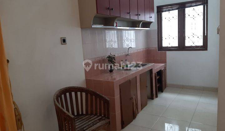 Rumah Mewah Disewakan Full Furnished Dekat Ugm 24